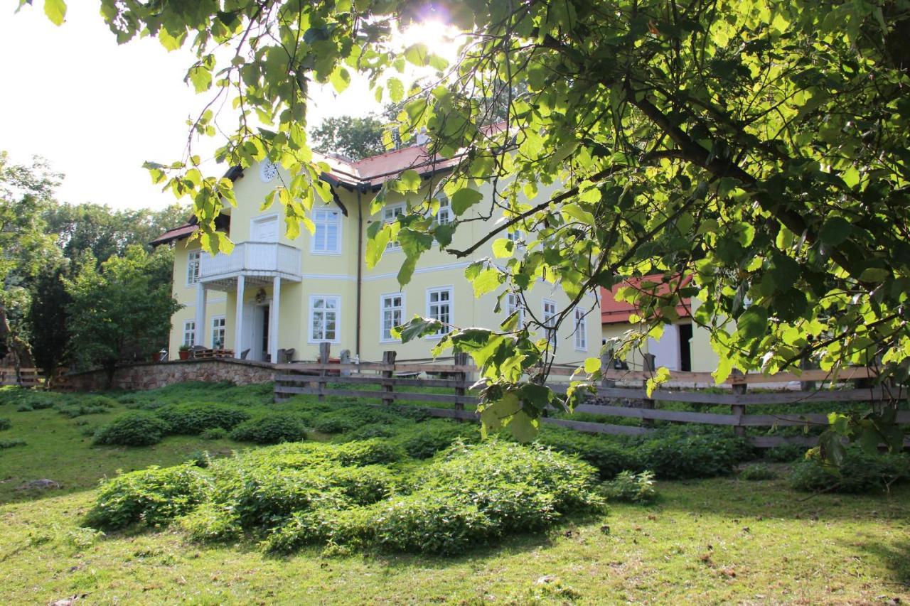 Lovecky Zamecek Pod Milesovkou Cieplice Zewnętrze zdjęcie